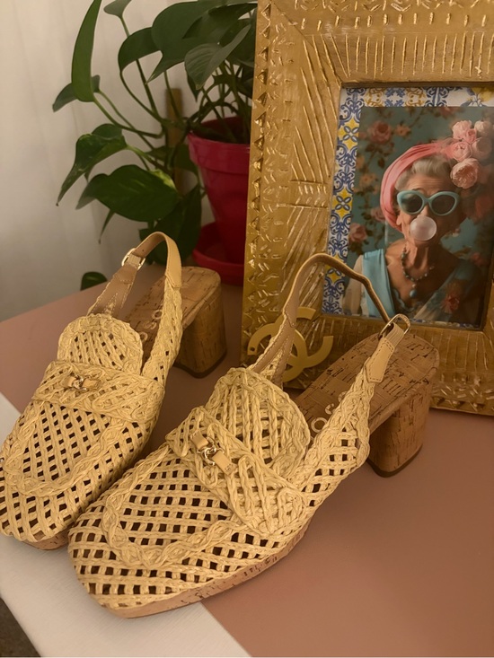 AEROSOLES Shoes - Aerosoles Woven Slingback Heeled Sandal “Santiago Raffia” in Natural